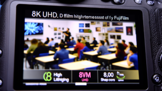 AIの進化がもたらす未来: 教育・ビジネス・クリエイティブの変革